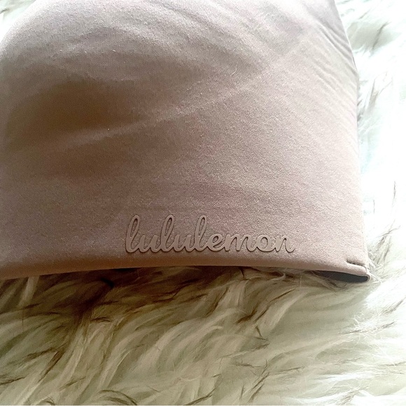BNWT Lululemon Hold True Bra, Nude, Size 34E - Picture 3 of 5
